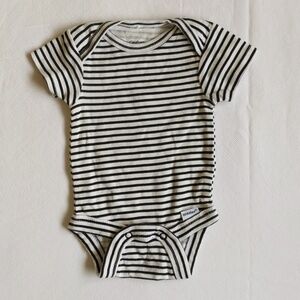 gerber onesie b&w striped cotton newborn bodysuit diaper shirt unisex